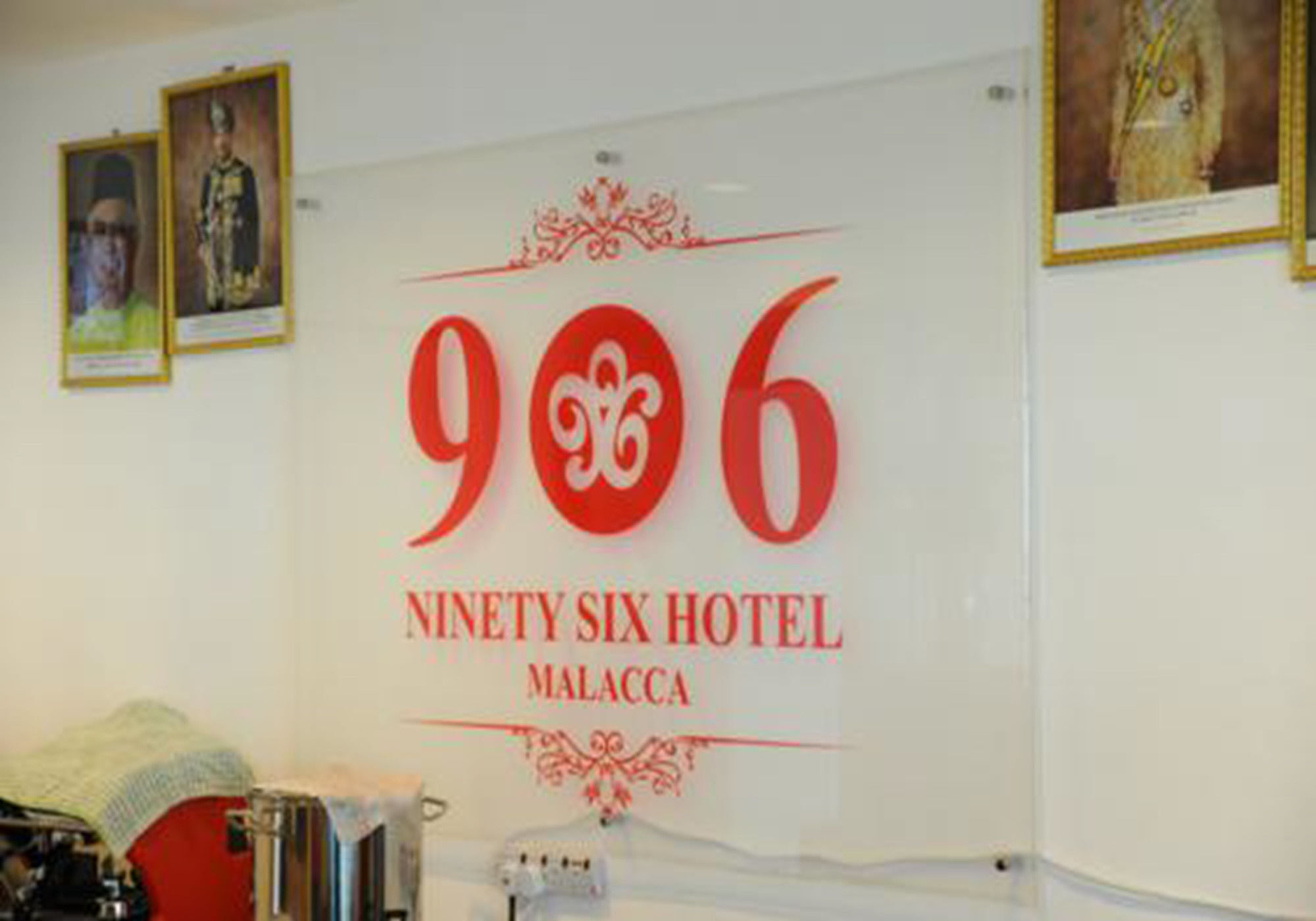 Oyo 1158 906 Airport Hotell Malacca Exteriör bild